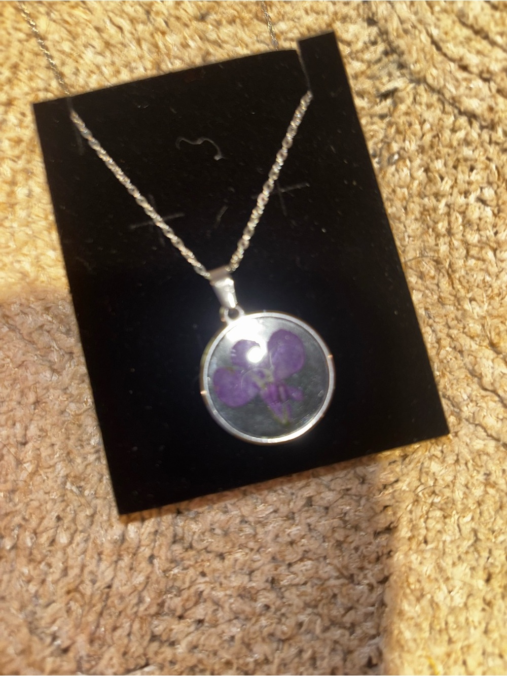 Peace Petals Pressed Purple Flower Silver Chain Round Pendant Necklace - Picture 4 of 5